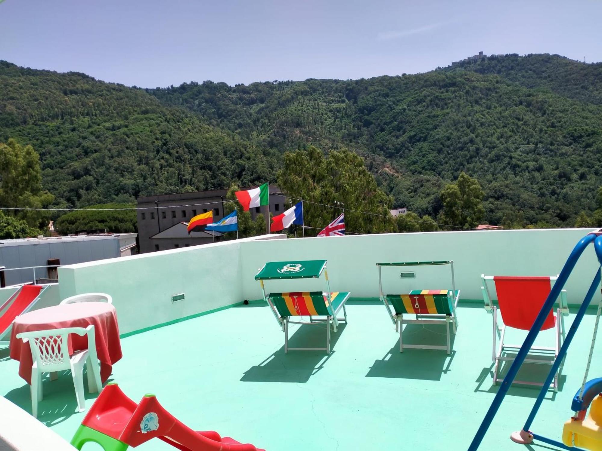 Luigiane Hotel 2*