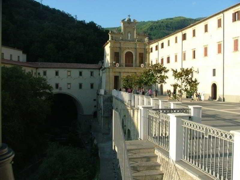 Luigiane Hotel 2*